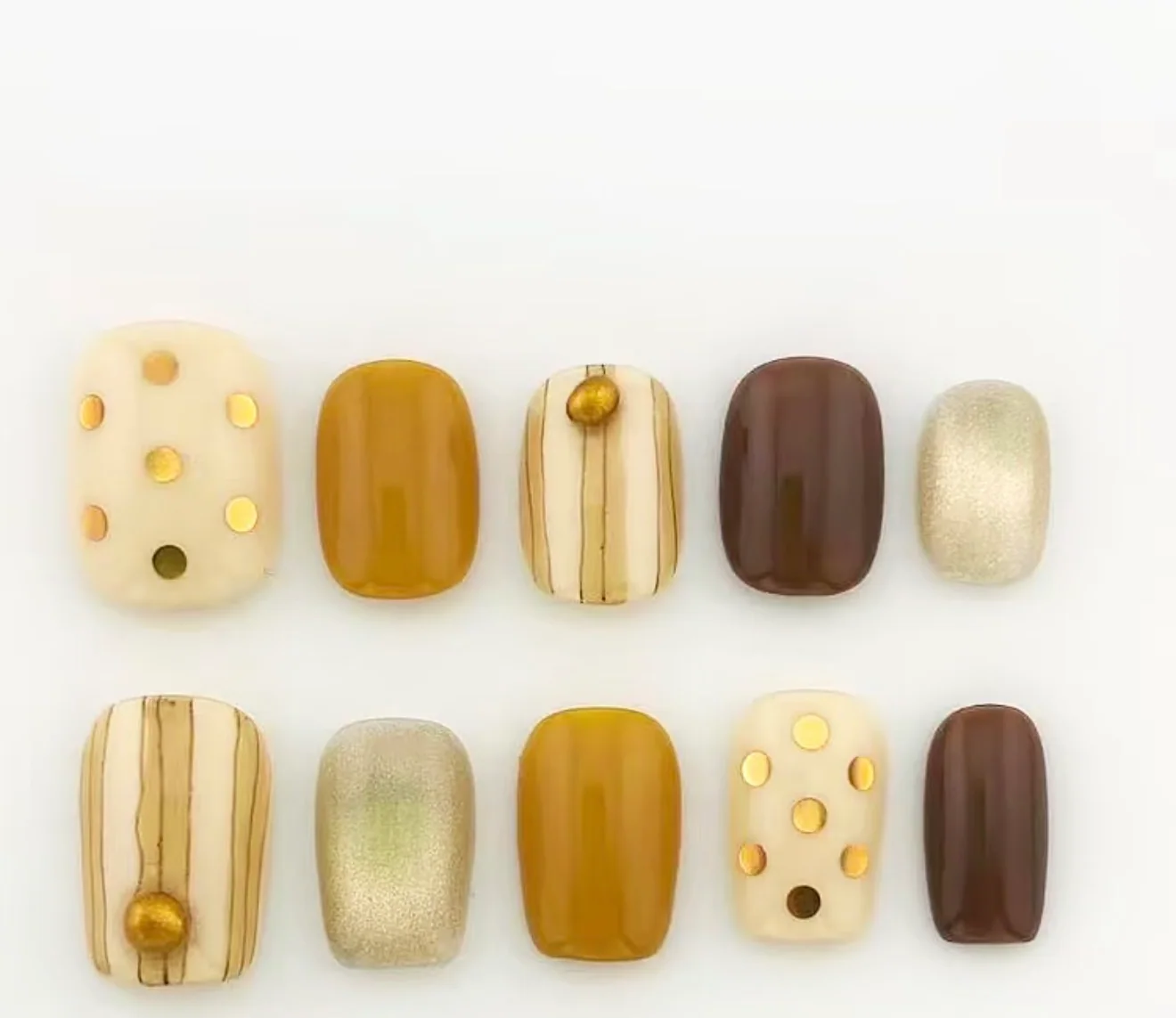 Golden Cabinet handmade press-on nail set
