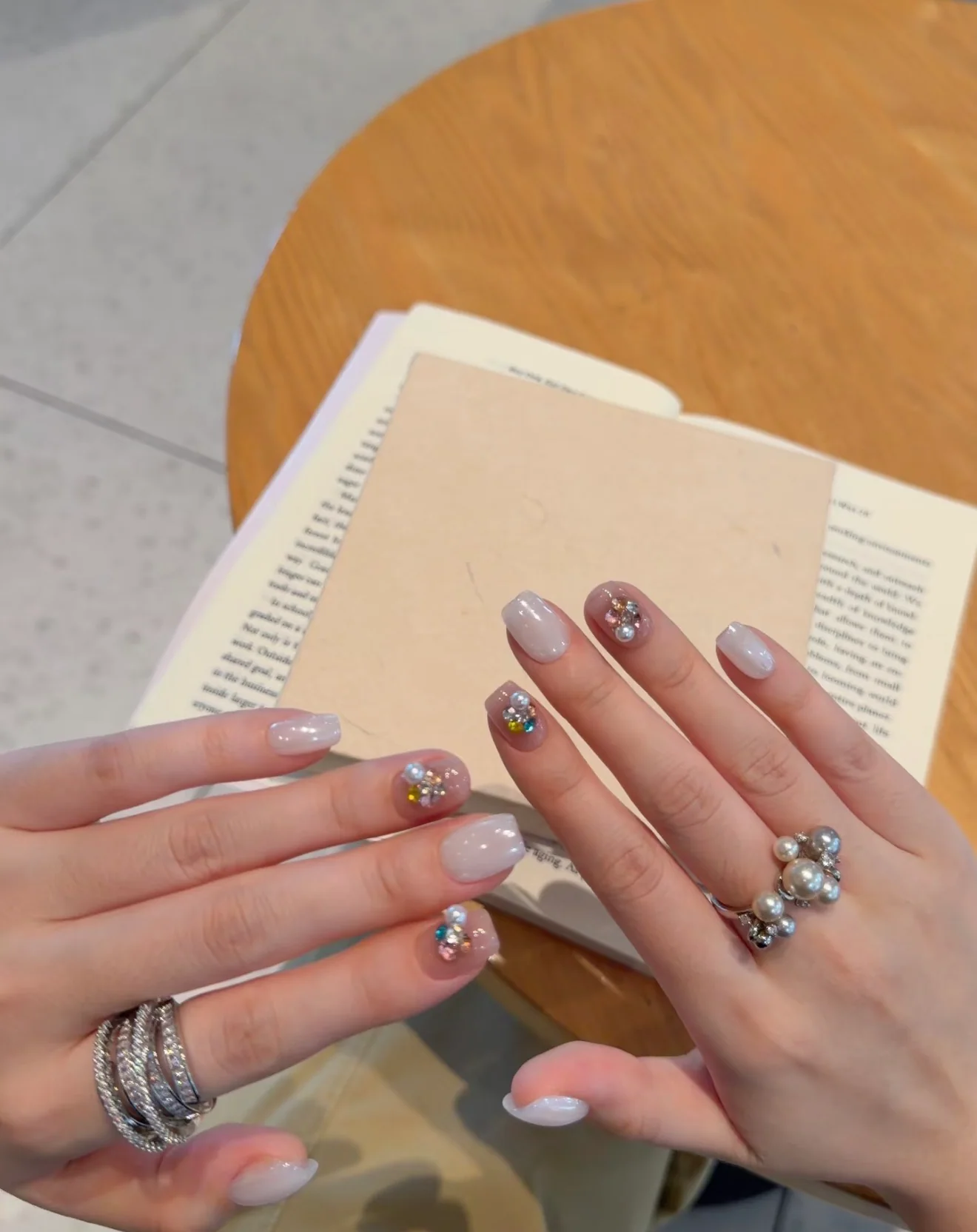 Pearl Bouquet handmade press-on nail set