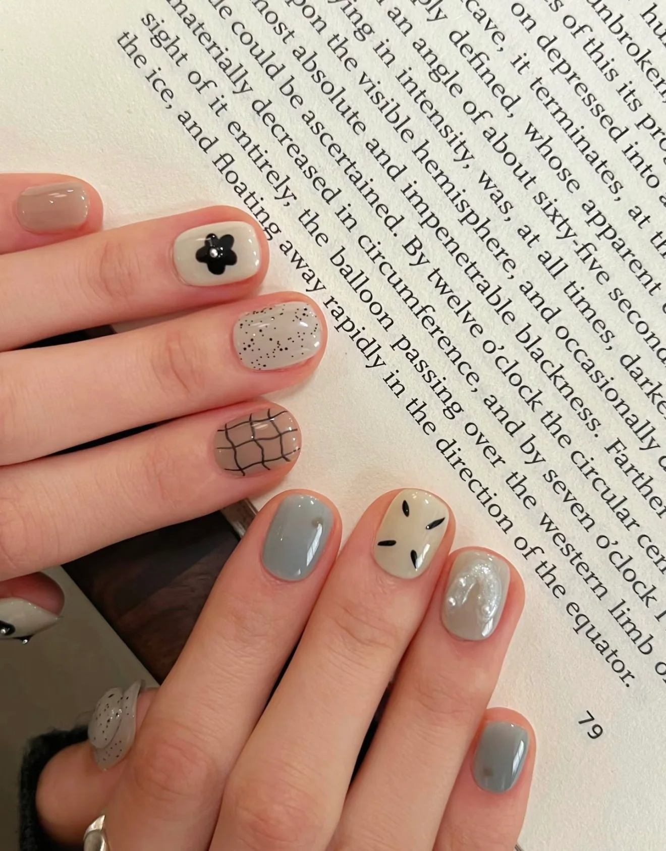 Soft Geometry handmade press-on nail set
